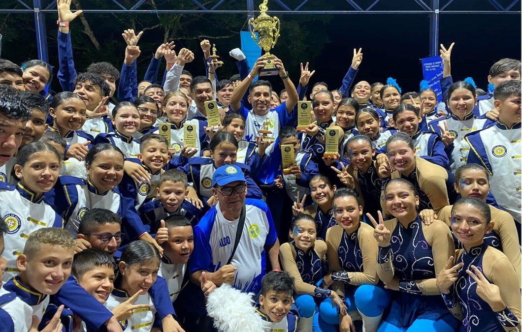 Éxito Histórico: Banda Músico-Marcial de la Institución Educativa Santa Teresita se alza como la Gran Ganadora en el Festival de Bandas de Segovia, Antioquia